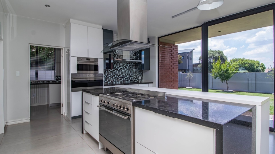 4 Bedroom Property for Sale in Serengeti Lifestyle Estate Gauteng