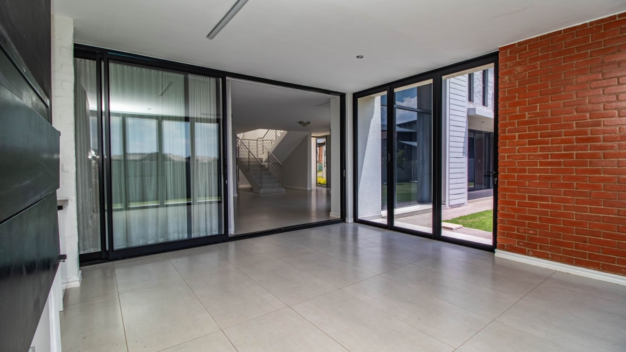 4 Bedroom Property for Sale in Serengeti Lifestyle Estate Gauteng