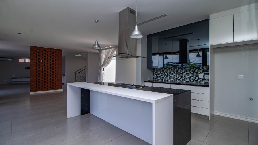 4 Bedroom Property for Sale in Serengeti Lifestyle Estate Gauteng