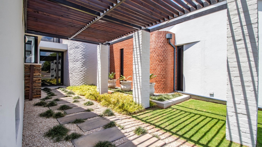 4 Bedroom Property for Sale in Serengeti Lifestyle Estate Gauteng