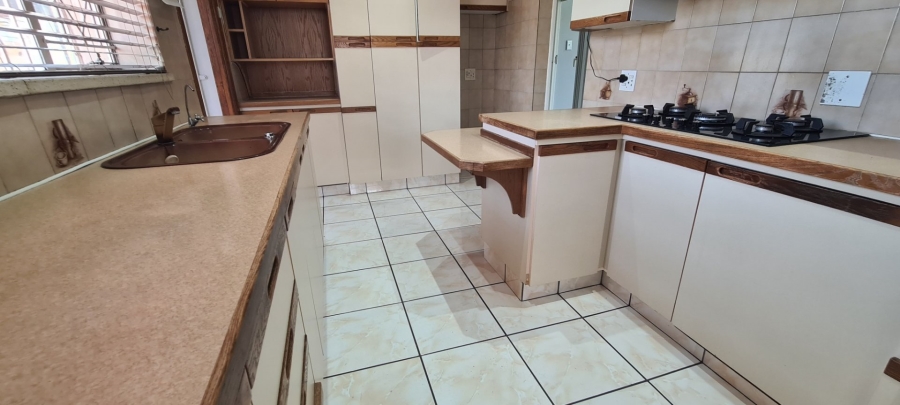 3 Bedroom Property for Sale in Verwoerdpark Gauteng