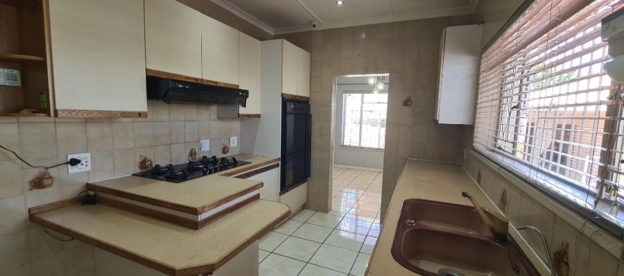 3 Bedroom Property for Sale in Verwoerdpark Gauteng