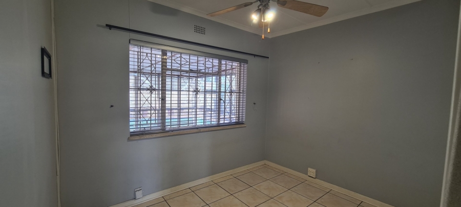 3 Bedroom Property for Sale in Verwoerdpark Gauteng