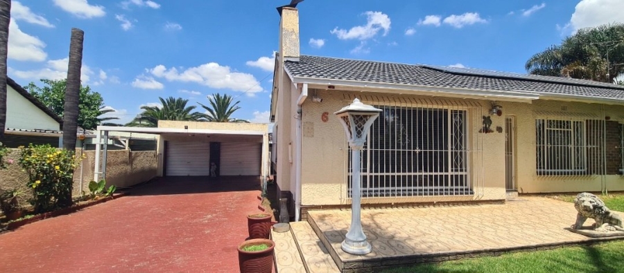 3 Bedroom Property for Sale in Verwoerdpark Gauteng