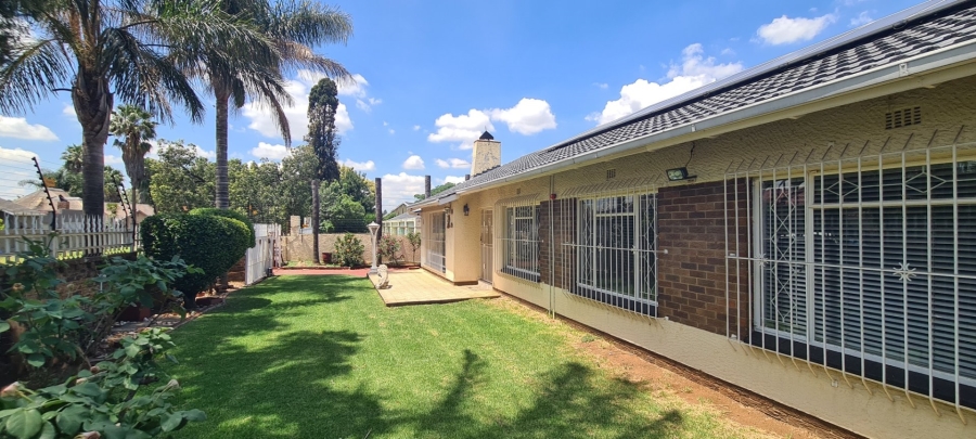 3 Bedroom Property for Sale in Verwoerdpark Gauteng