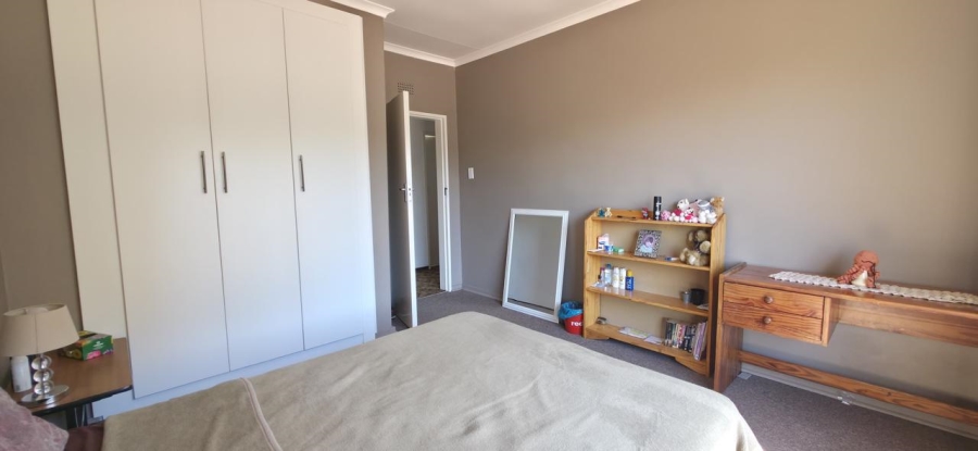 4 Bedroom Property for Sale in Kibler Park Gauteng