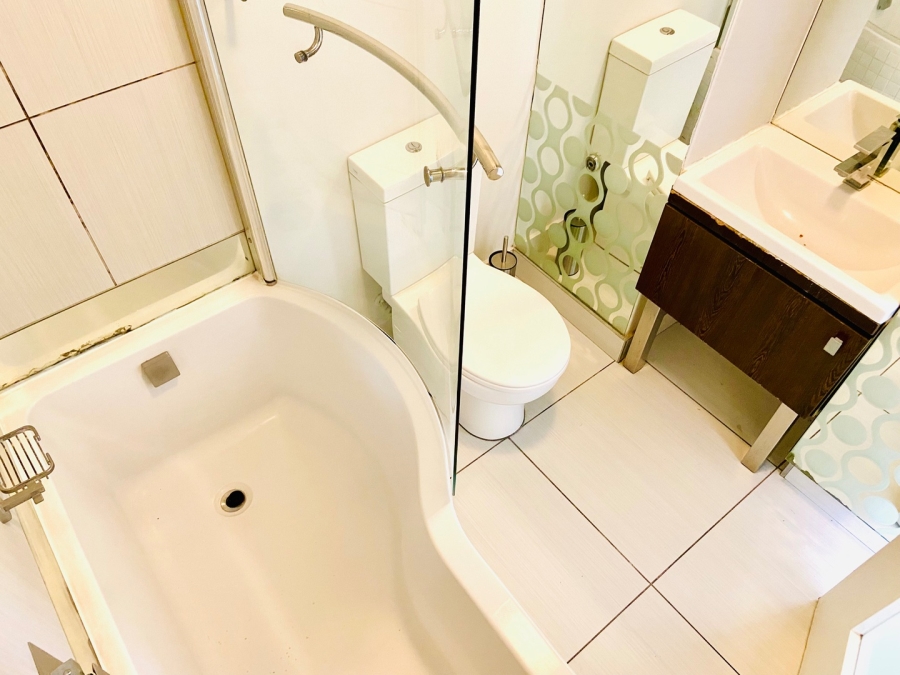 2 Bedroom Property for Sale in Rivonia Gauteng