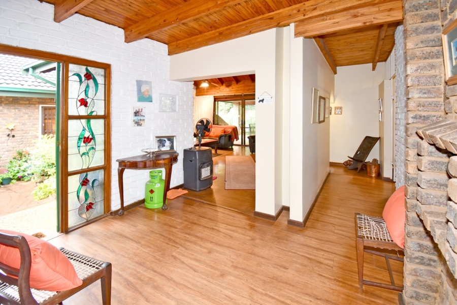 5 Bedroom Property for Sale in Eldoraigne Gauteng