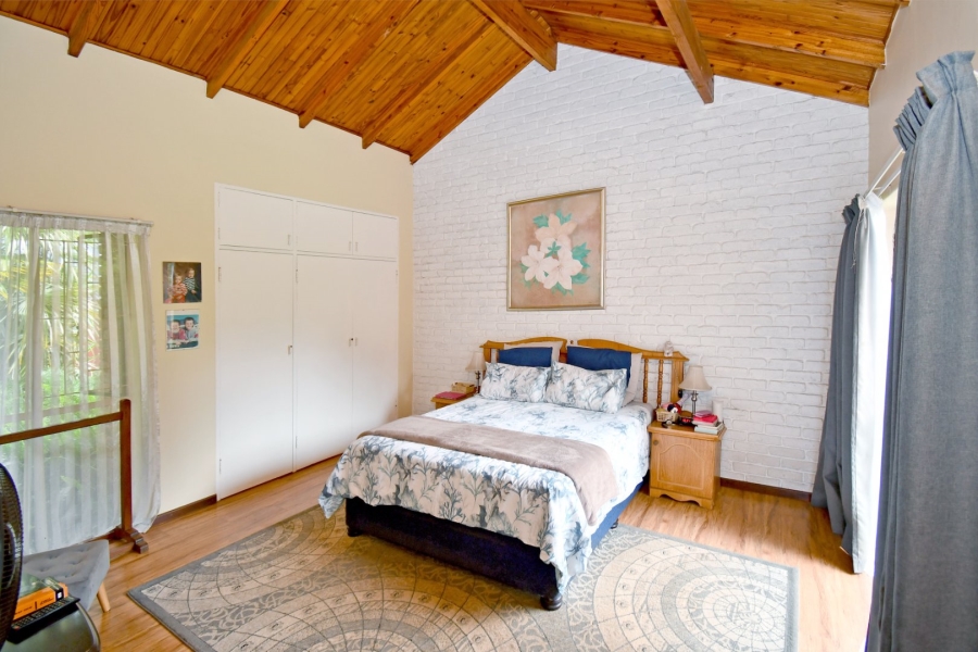 5 Bedroom Property for Sale in Eldoraigne Gauteng