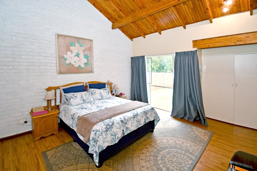 5 Bedroom Property for Sale in Eldoraigne Gauteng