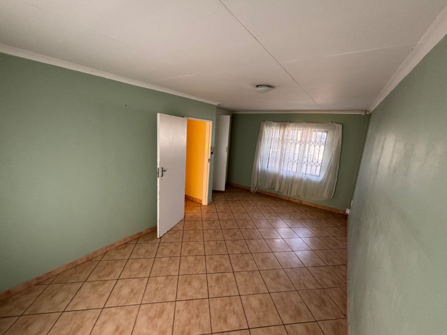 4 Bedroom Property for Sale in Soshanguve UU Gauteng