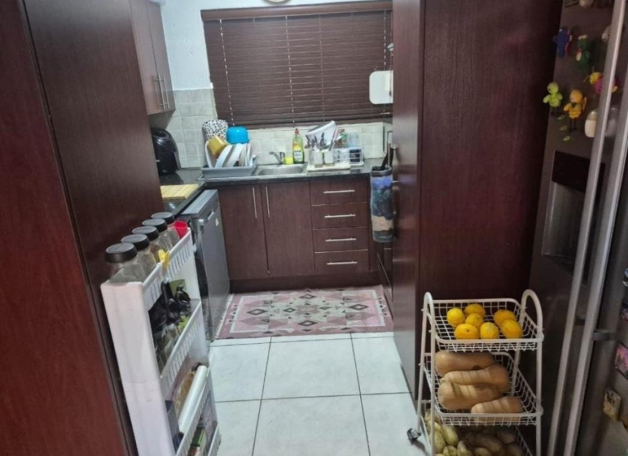 2 Bedroom Property for Sale in Hurlyvale Gauteng