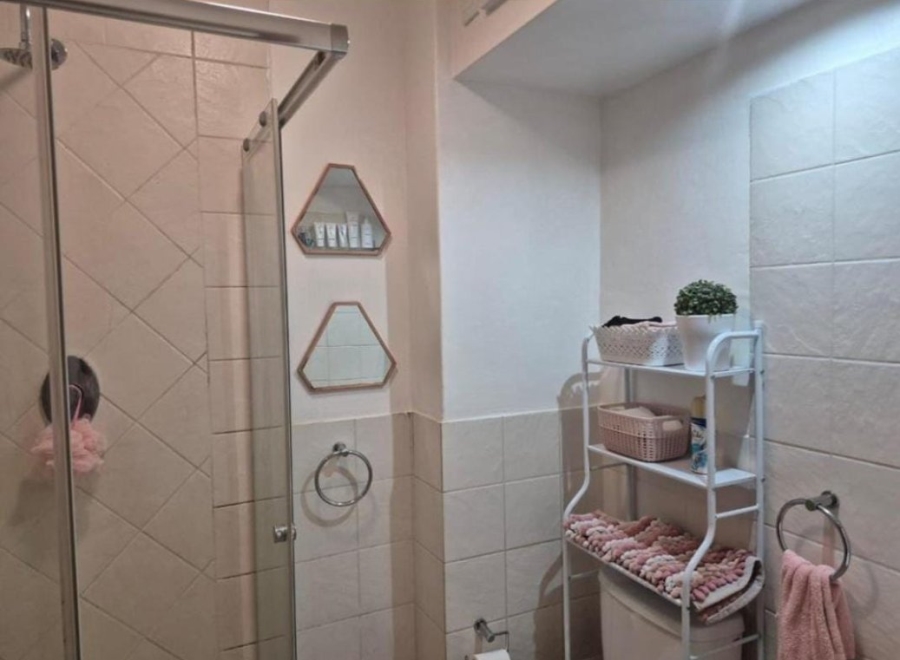 2 Bedroom Property for Sale in Hurlyvale Gauteng