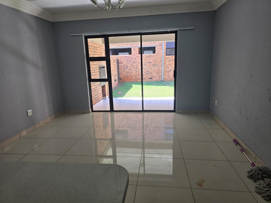 To Let 2 Bedroom Property for Rent in Ravenswood Gauteng