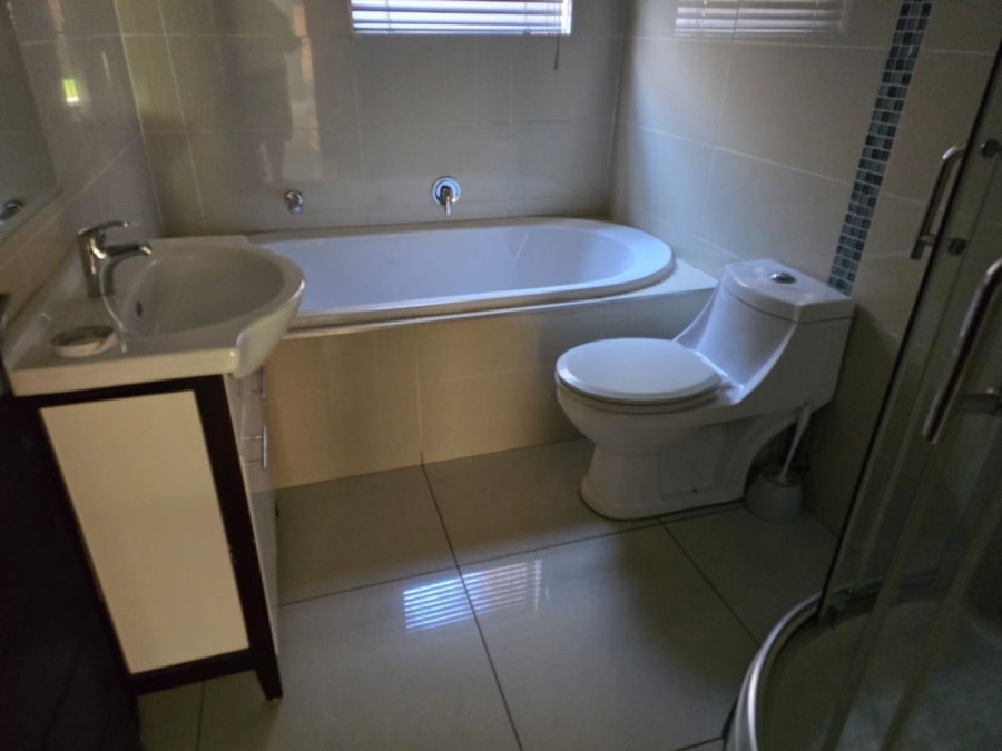 To Let 2 Bedroom Property for Rent in Ravenswood Gauteng