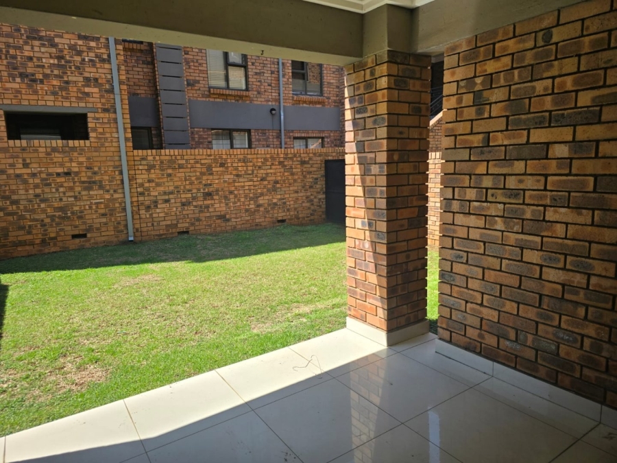 To Let 2 Bedroom Property for Rent in Ravenswood Gauteng