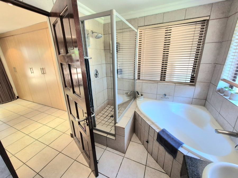 4 Bedroom Property for Sale in Menlo Park Gauteng