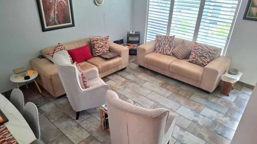 2 Bedroom Property for Sale in Dayanglen Gauteng
