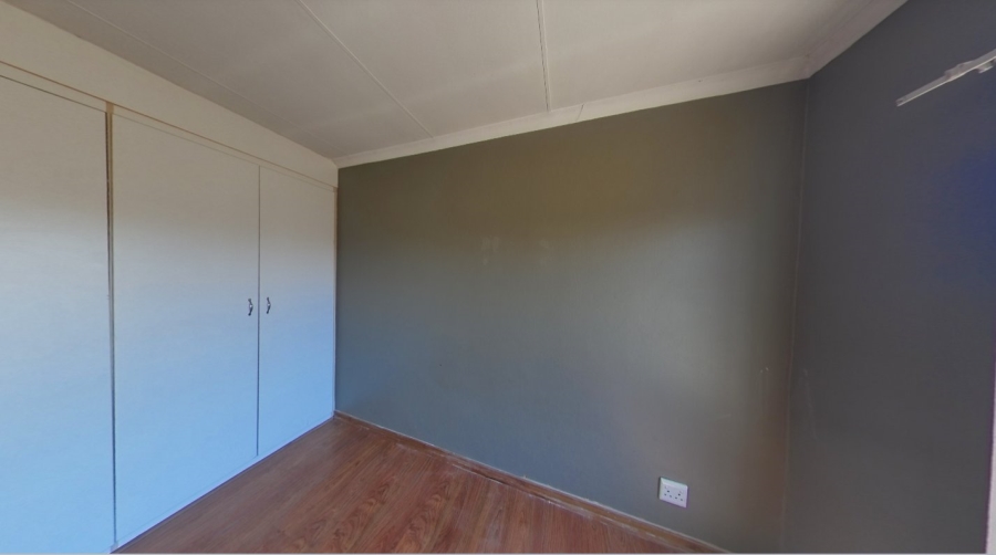 2 Bedroom Property for Sale in Andeon Gauteng