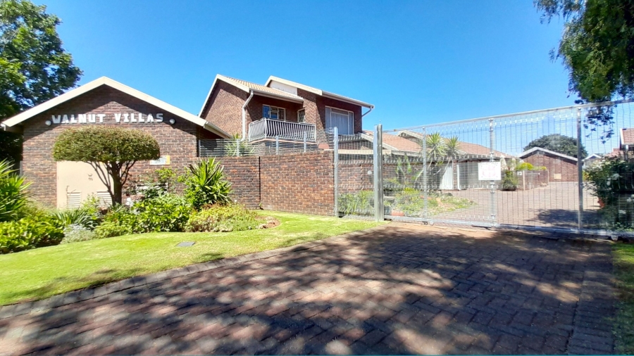 2 Bedroom Property for Sale in Three Rivers Gauteng