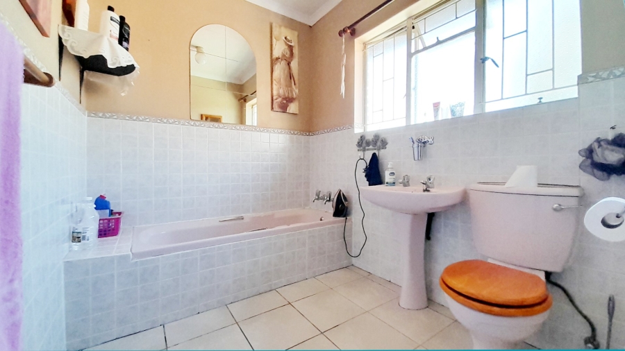 2 Bedroom Property for Sale in Three Rivers Gauteng