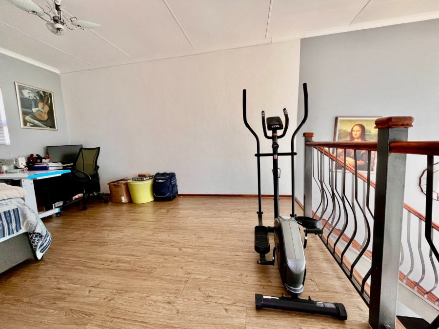 3 Bedroom Property for Sale in Erand Gardens Gauteng