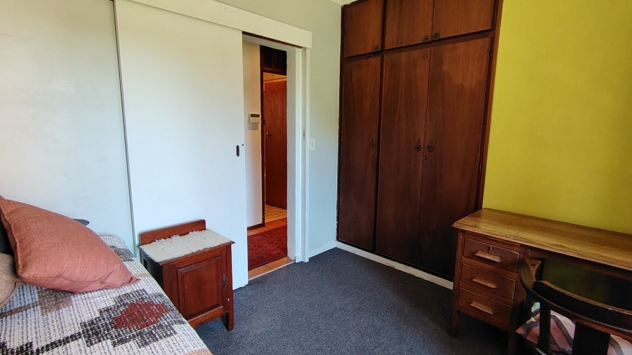 5 Bedroom Property for Sale in Rooihuiskraal Gauteng