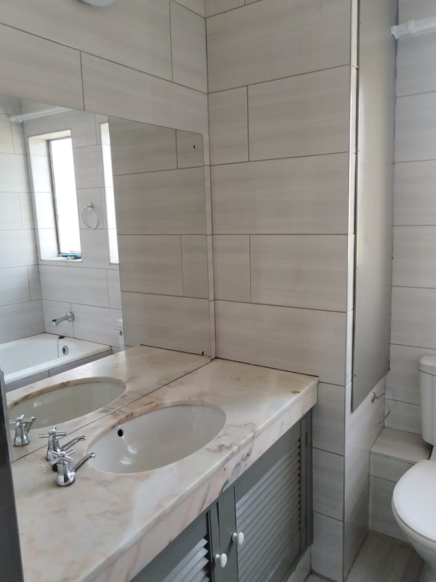 3 Bedroom Property for Sale in Riviera Gauteng