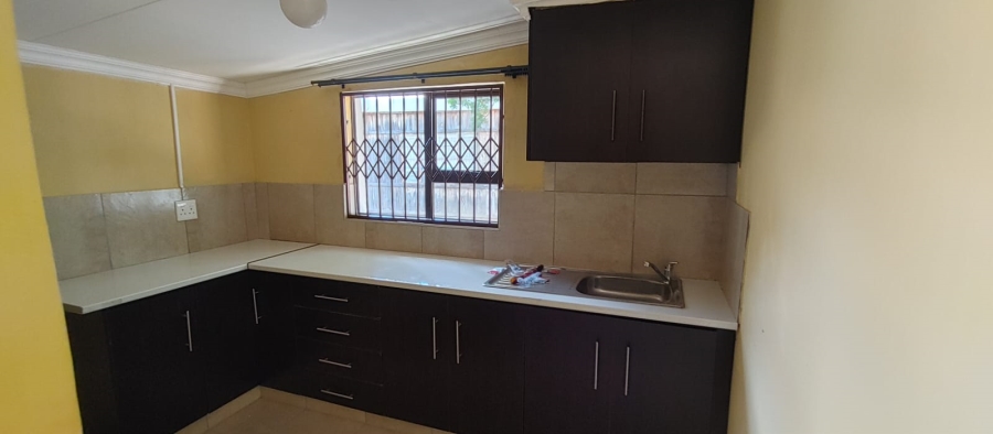 To Let  Bedroom Property for Rent in Pretoria Gardens Gauteng