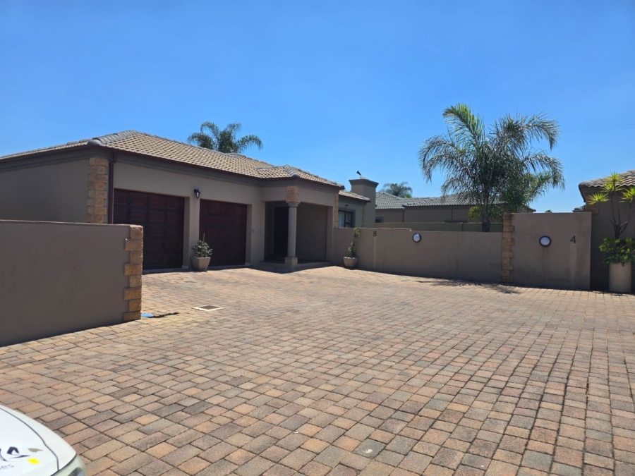 3 Bedroom Property for Sale in Beyers Park Gauteng