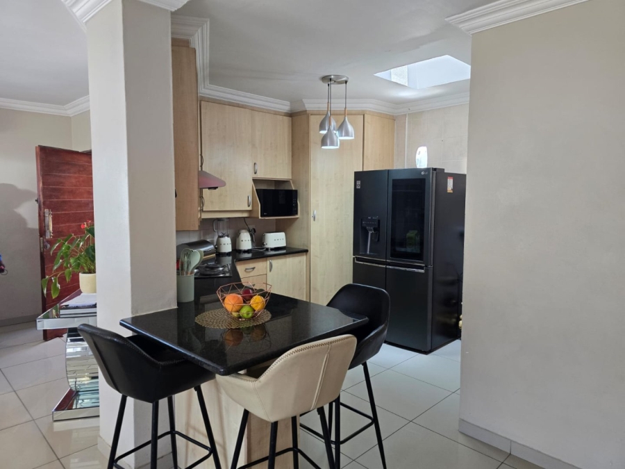 3 Bedroom Property for Sale in Beyers Park Gauteng