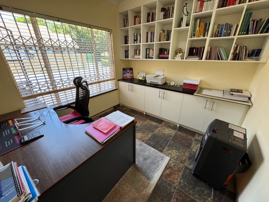 3 Bedroom Property for Sale in Birchleigh North Gauteng