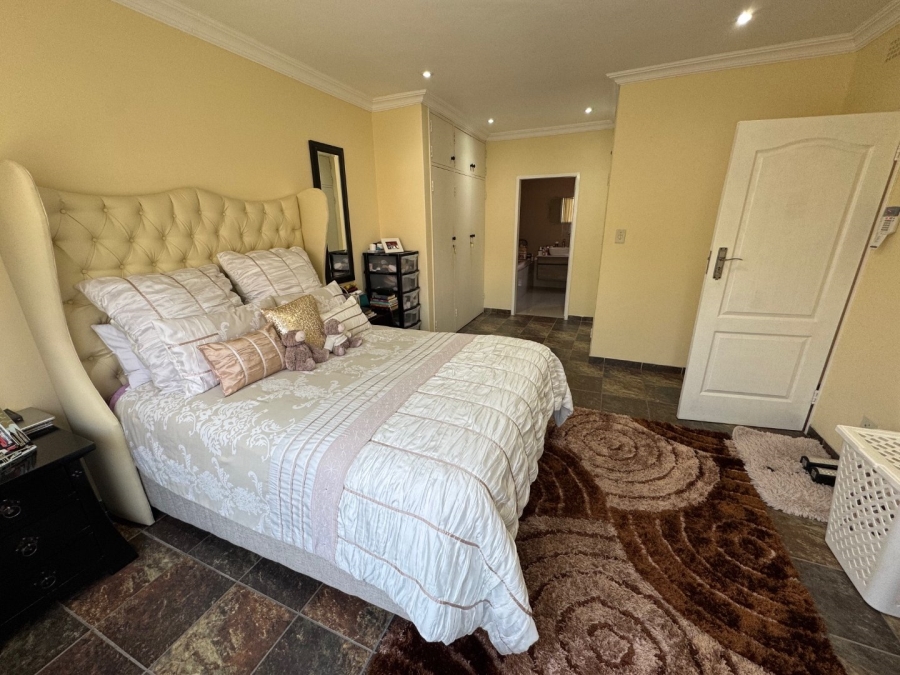 3 Bedroom Property for Sale in Birchleigh North Gauteng