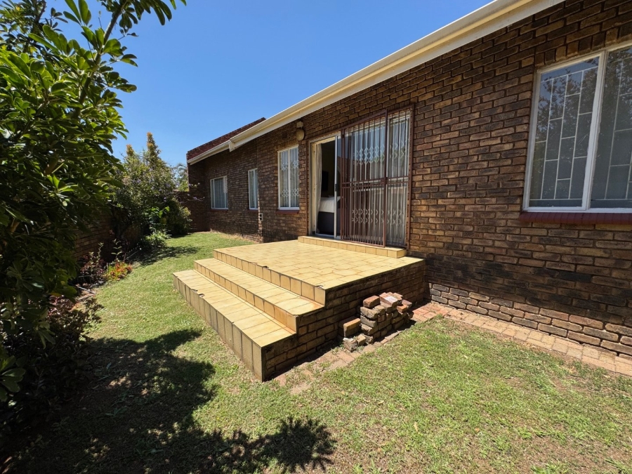 3 Bedroom Property for Sale in Birchleigh North Gauteng