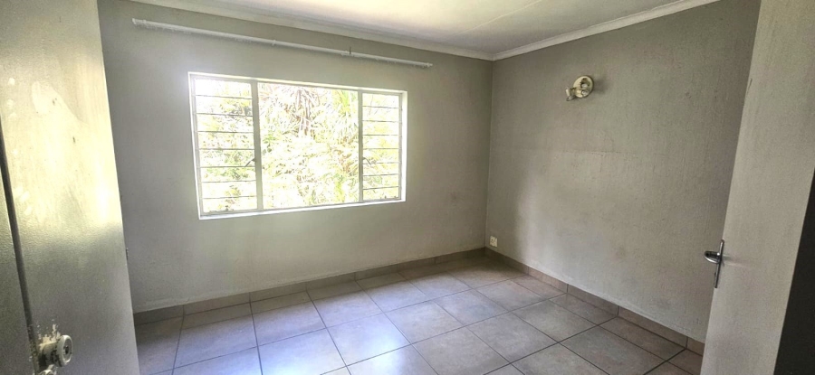 4 Bedroom Property for Sale in Constantia Park Gauteng