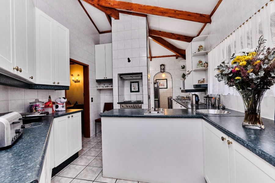 4 Bedroom Property for Sale in Weltevreden Park Gauteng