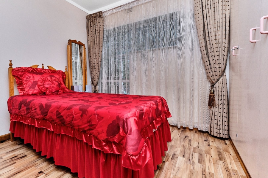 4 Bedroom Property for Sale in Weltevreden Park Gauteng