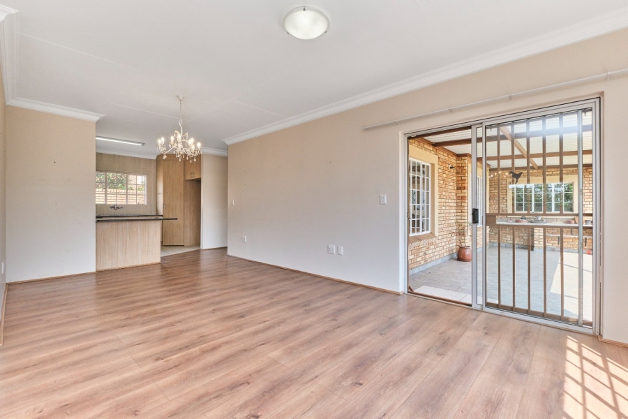 2 Bedroom Property for Sale in Amorosa Gauteng