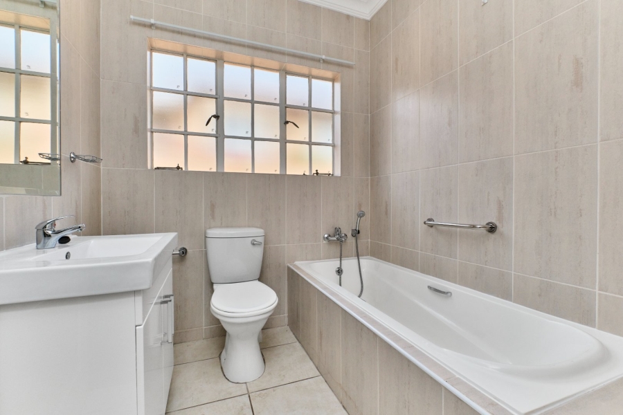 2 Bedroom Property for Sale in Amorosa Gauteng