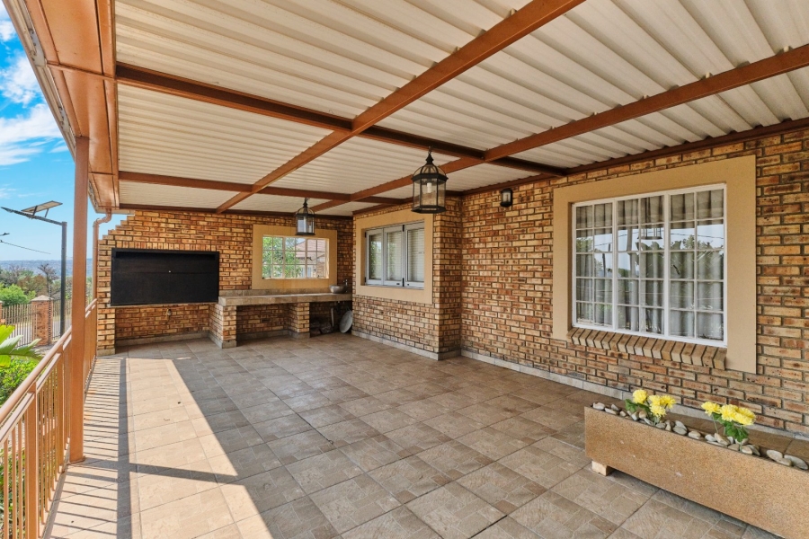 2 Bedroom Property for Sale in Amorosa Gauteng