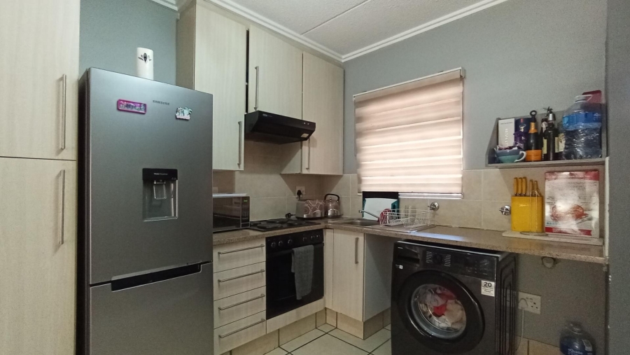 1 Bedroom Property for Sale in Beverley Gauteng