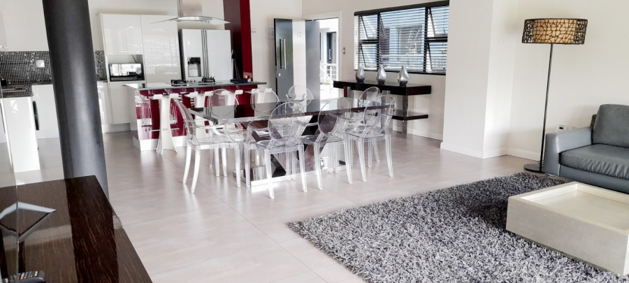 To Let 4 Bedroom Property for Rent in Sandown Gauteng