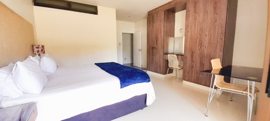 To Let 4 Bedroom Property for Rent in Sandown Gauteng