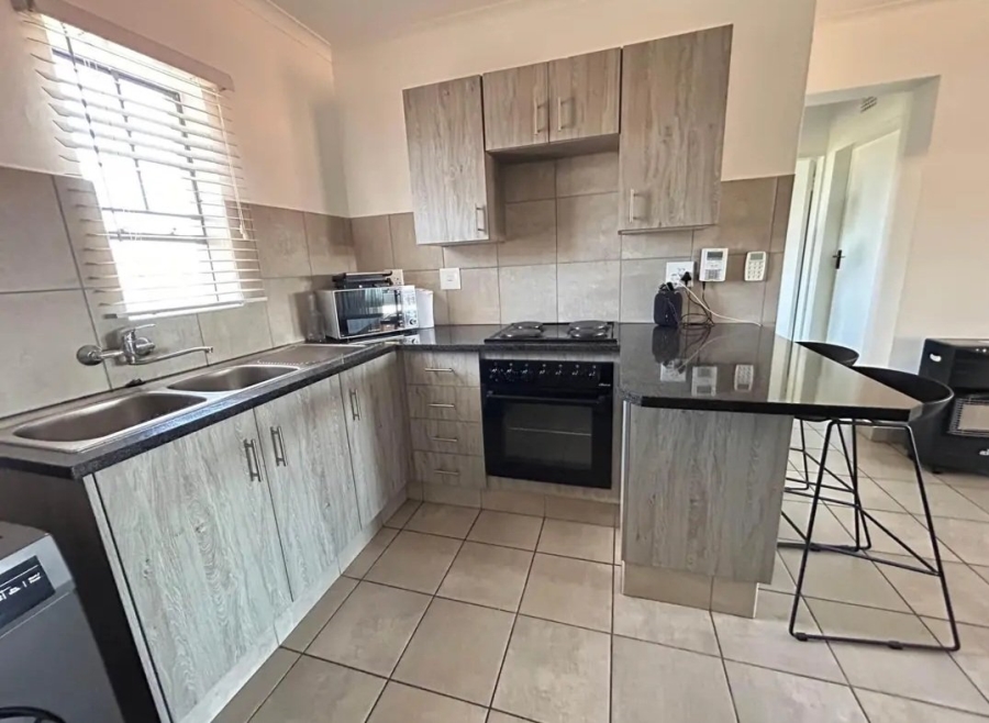 2 Bedroom Property for Sale in Heuweloord Gauteng