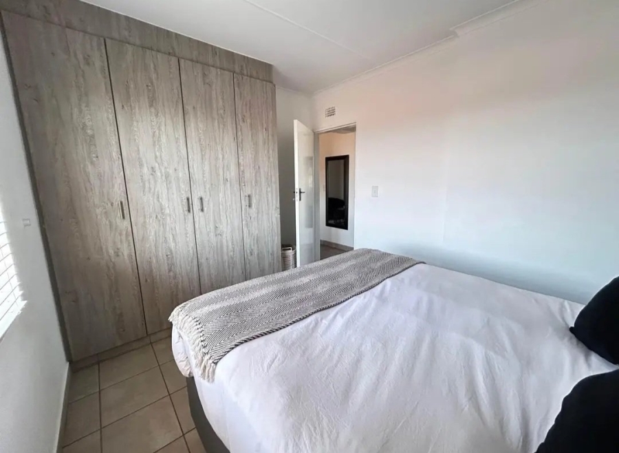 2 Bedroom Property for Sale in Heuweloord Gauteng