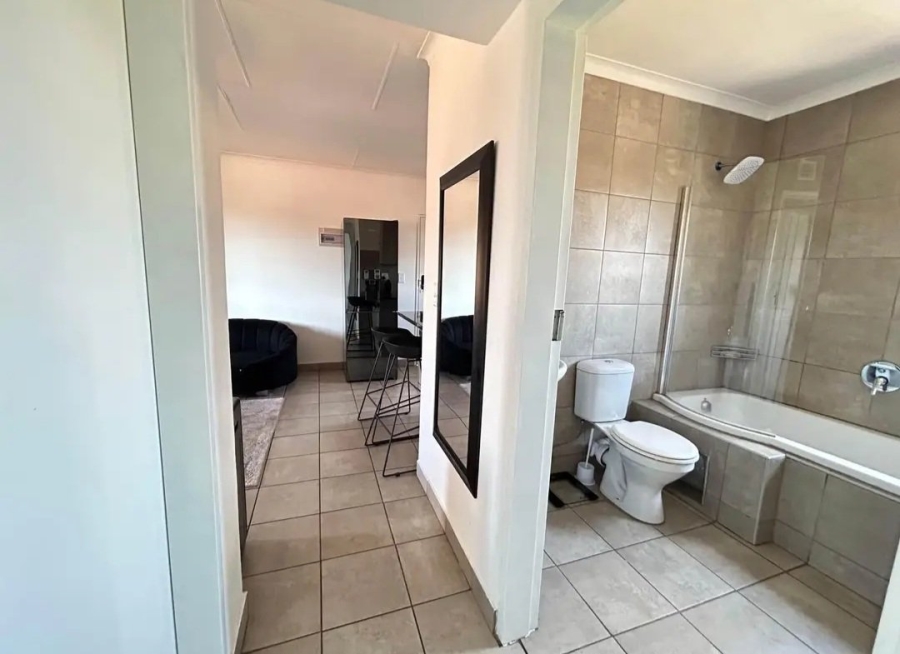 2 Bedroom Property for Sale in Heuweloord Gauteng