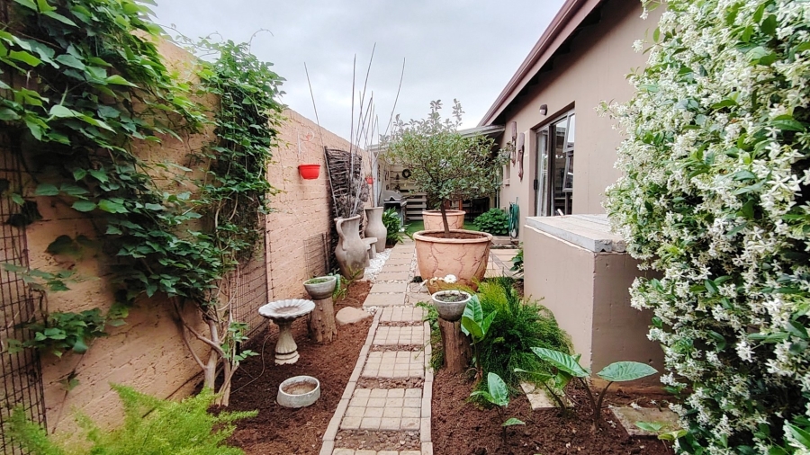 3 Bedroom Property for Sale in Risiville Gauteng