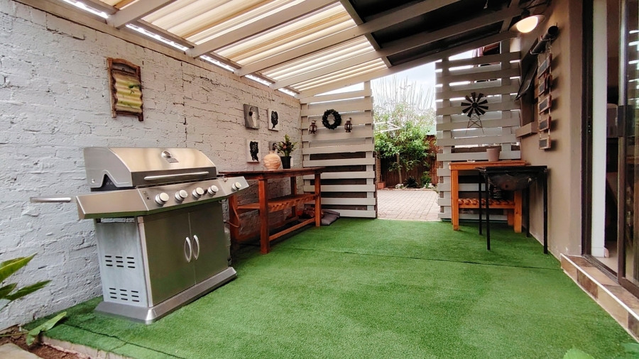 3 Bedroom Property for Sale in Risiville Gauteng