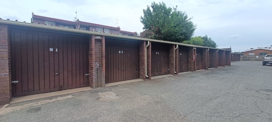 2 Bedroom Property for Sale in Vanderbijlpark SW 1 Gauteng