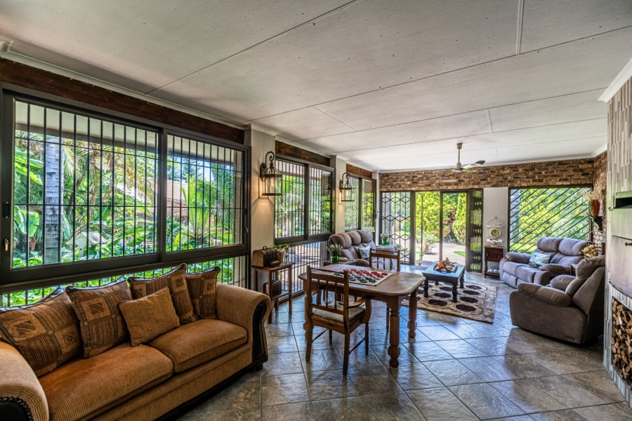5 Bedroom Property for Sale in Agricultural Holding 475 Gauteng